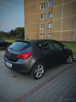 Opel Astra J 1.4 74kw 2010 - 5