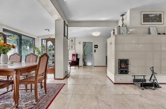 Priestranný, komfortný a kvalitne postavený dom, Sološnica - 5