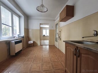 Predaj, tehlový 2izb.byt s balkónom v širšom centre Lučenca - 5