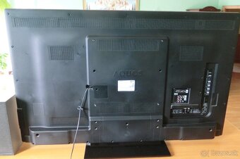 LCD televízor SHARP LC-60LE740E . - 5