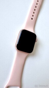 Predám hodinky iWatch 6 aj s náhradnými remienkami - 5