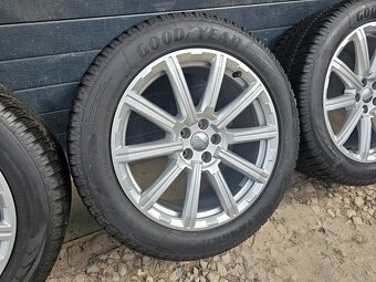 Zánovná Sada AUDI Q7+GoodYear 285/45 R20 - 5