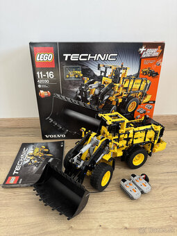 Lego Technic 42030 Volvo L350F Wheel Loader - 5
