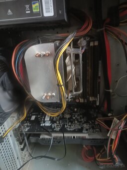 Predam PC + Monitor + webcamera + klavesnica - 5