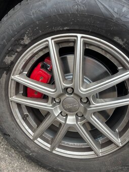 Jaguár F-Pace 3.0 TDV6 - 5