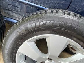 Letne pneu Michelin 226/65/17R - 5