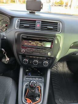 Volkswagen Jetta sedan 1.6 TDI, Diesel - 5