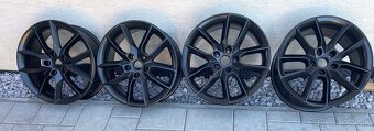 GEMINI SCHWARZ skoda Octavia RS 3 5x112  7,5x18 ET 51 - 5