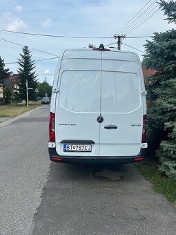 Predam Mercedes Sprinter model 907 - 5