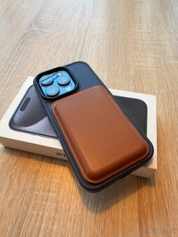 iPhone 15pro v záruke + magsafe kryt + magsafe peňaženka - 5