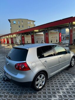 Volkswagen Golf 5 1.9TDI 77kw - 5