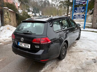Volkswagen Golf kombi 2.0TDI Bluemotion - 5
