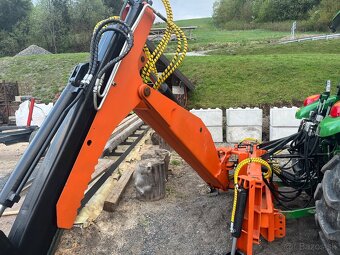 Podkop za traktor Golem Viktor - 5