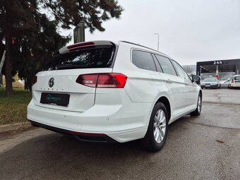 Volkswagen Passat Variant 2.0 TDI DSG EVO Elegance - 5