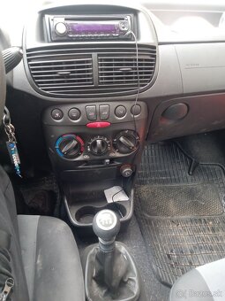 Fiat Punto - 5