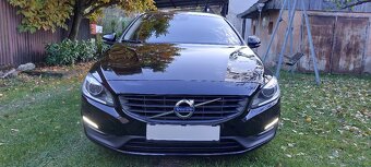 Volvo V60 D4 2.0L 190k Momentum - 5