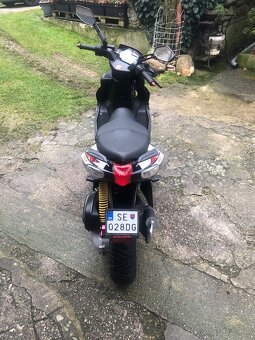 Aprilia SR 50 Racing - 5