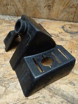 Babetta 207 kryt karburátora - 5