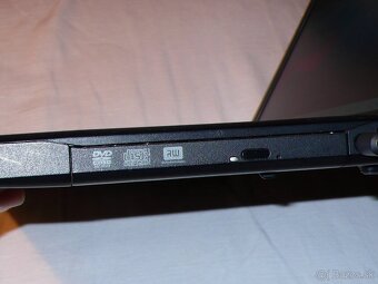Predám dobrodružný notebook TOSHIBA Satellite C660-131 - 5