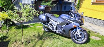 Yamaha 1300 FJR - 5