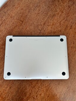 MacBook Air A1466 - 5