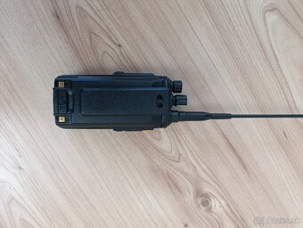 TH-UV8200 - 5