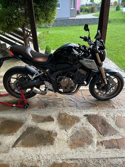 Honda CB650R - 5