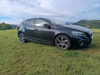 Volvo V40 D2 Cross Country - 5