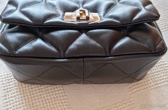 Kožená kabelka Furla - 5