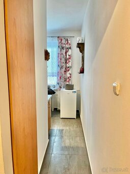 NA PREDAJ: 2-izbový byt po rekonštrukcii – Staré Sí - 5