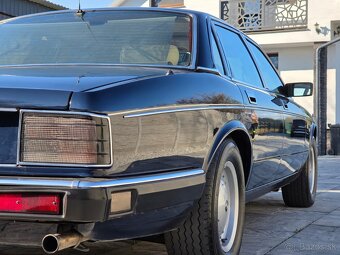 Jaguar Daimler XJ40 - 5