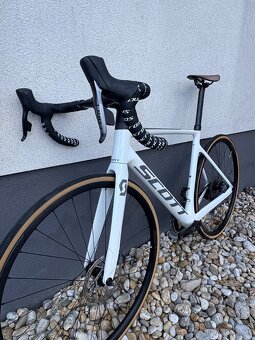 Scott Addict RC 10 pearl white 2021 - 5