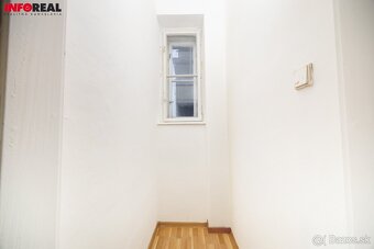 Veľký 3-izbový byt (97 m² + balkón), možná reko. 4izb. - 5