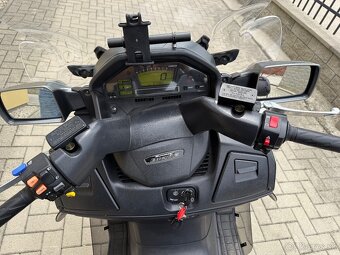 Suzuki burgman 650 - 5