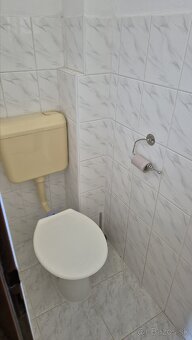 Na predaj 2 izbový byt v Ladcoch - 5