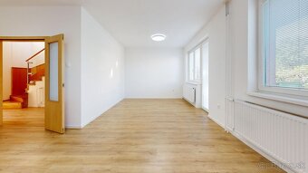 PINK Reality Na predaj útulný 4-izbový rodinný dom v Šali –  - 5