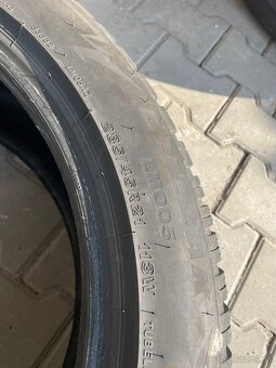 285/45 R21 - 5