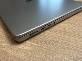 MacBook Pro 14” M1 Max (2021) – 1TB SSD, 32GB RAM - 5