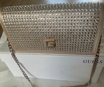 Kabelky guess - 5