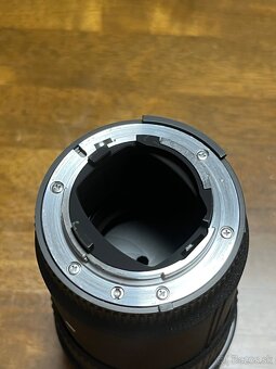 Nikon AF Nikkor 180mm f/2.8 D - 5