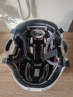 Hokejová prilba CCM - 5