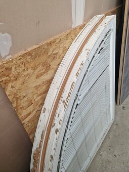 Plastová okna oboustranná (bílá/dřevo) + síťky - 5