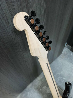 Elektrická gitara Stratocaster - 5