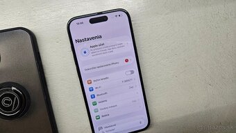 Apple iPhone 15 tmavý 256GB - aj vymením - 5