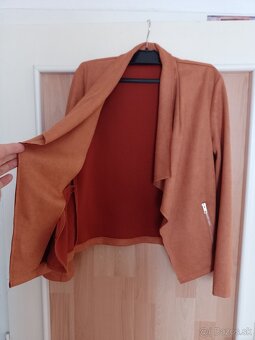 Dámske sačká a bundička v.S - 5