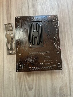 Amd A8 5600k doska amd fm2 set bez ram - 5