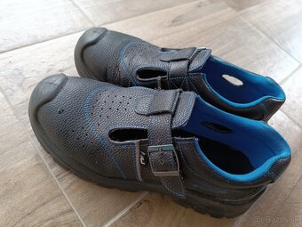 Pracovná obuv 43 - 5