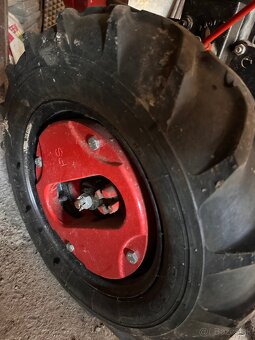 Predám traktor Honda gcv160 - 5