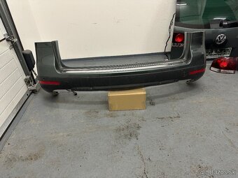 VW Touareg zadná část - 5