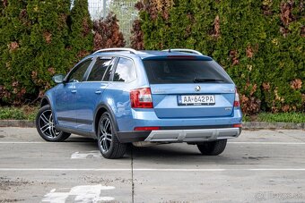 Škoda Octavia Combi 2.0 TDI Elegance/Style 4x4 DSG - 5